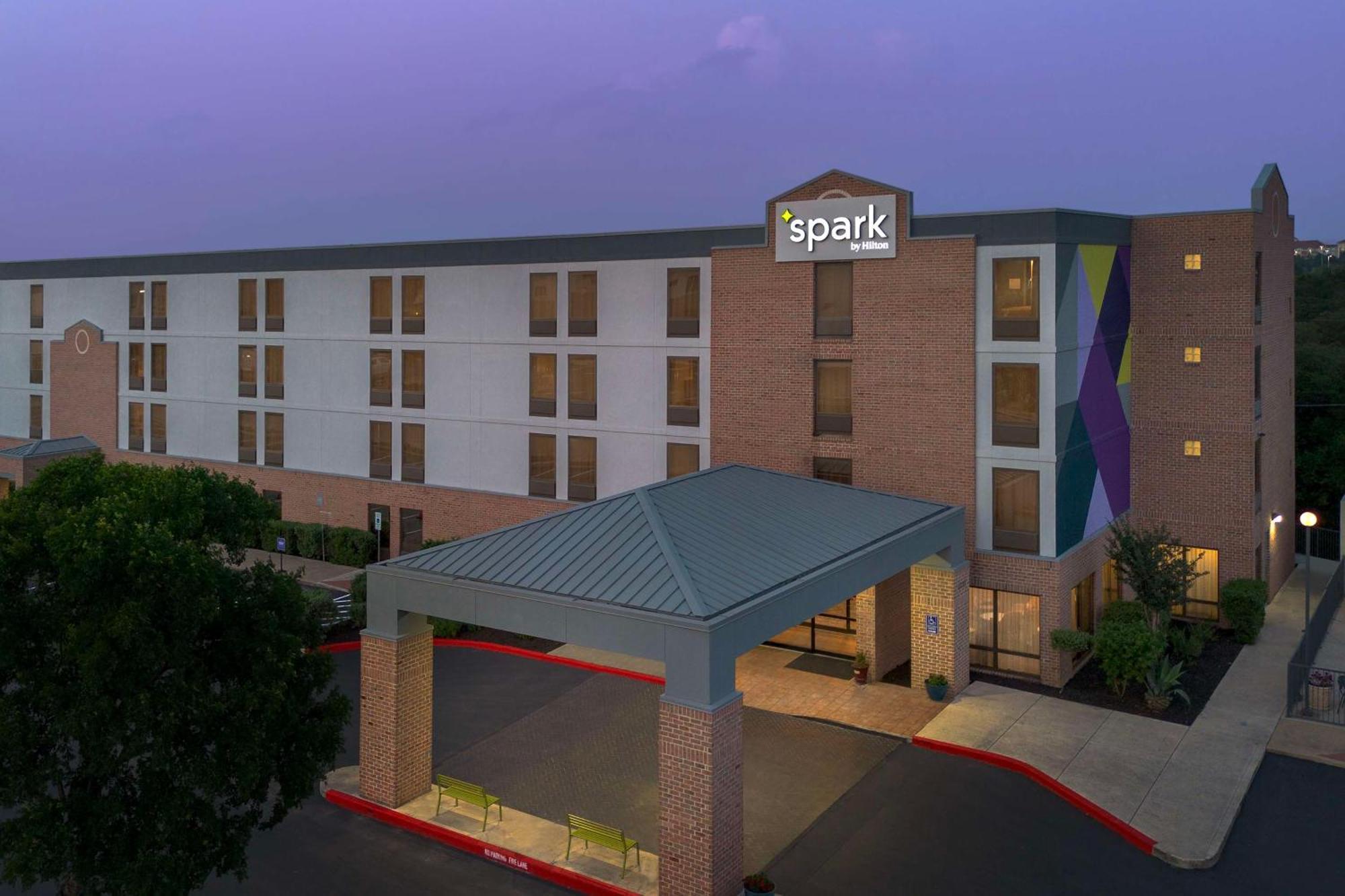 Spark By Hilton San Antonio Northwest Near Six Flags Exterior photo